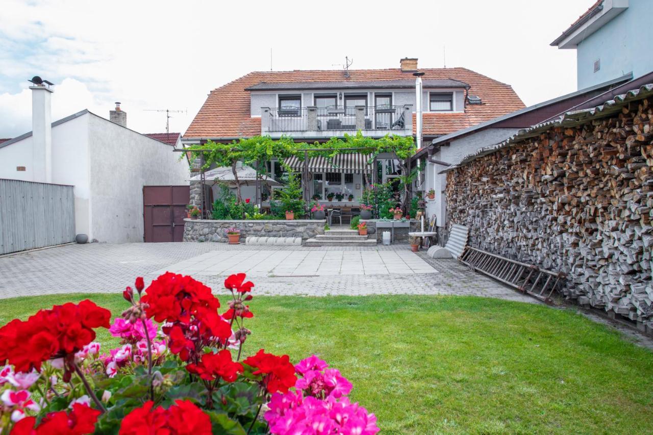Amenity Apartmany Perná Exterior foto